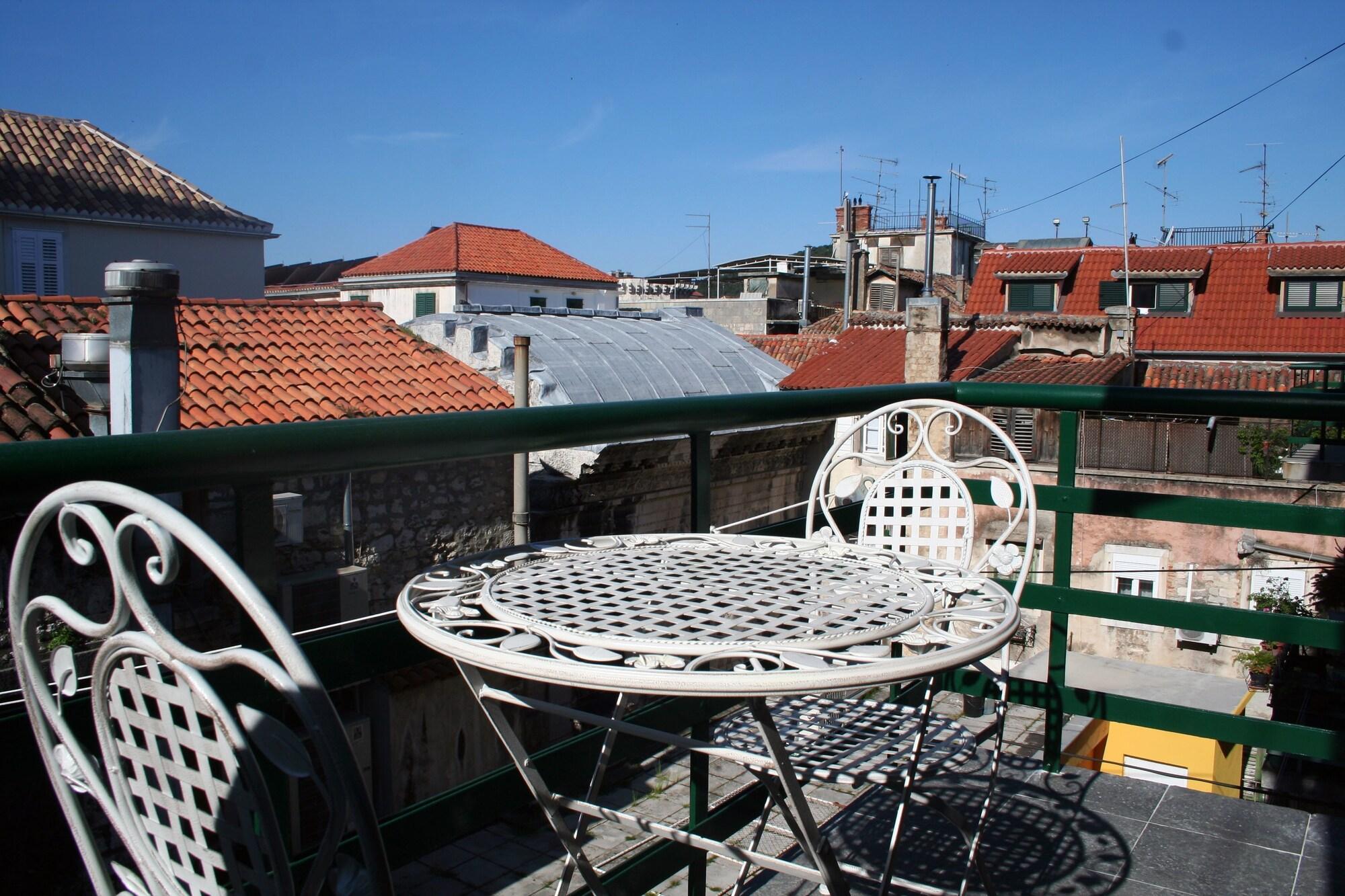 Banica Apartments & Rooms Сплит Екстериор снимка